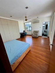Phillips Avenue (D19), Semi-Detached #572384991